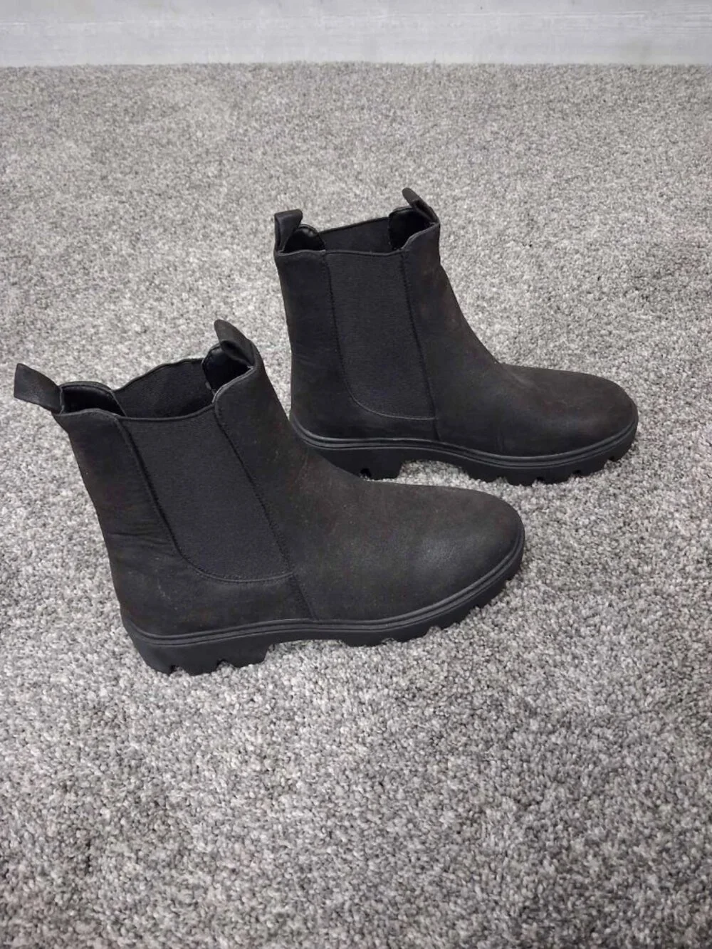 Journee Collection Ivette Chelsea Boots – Black – Size 9 (BNWT)